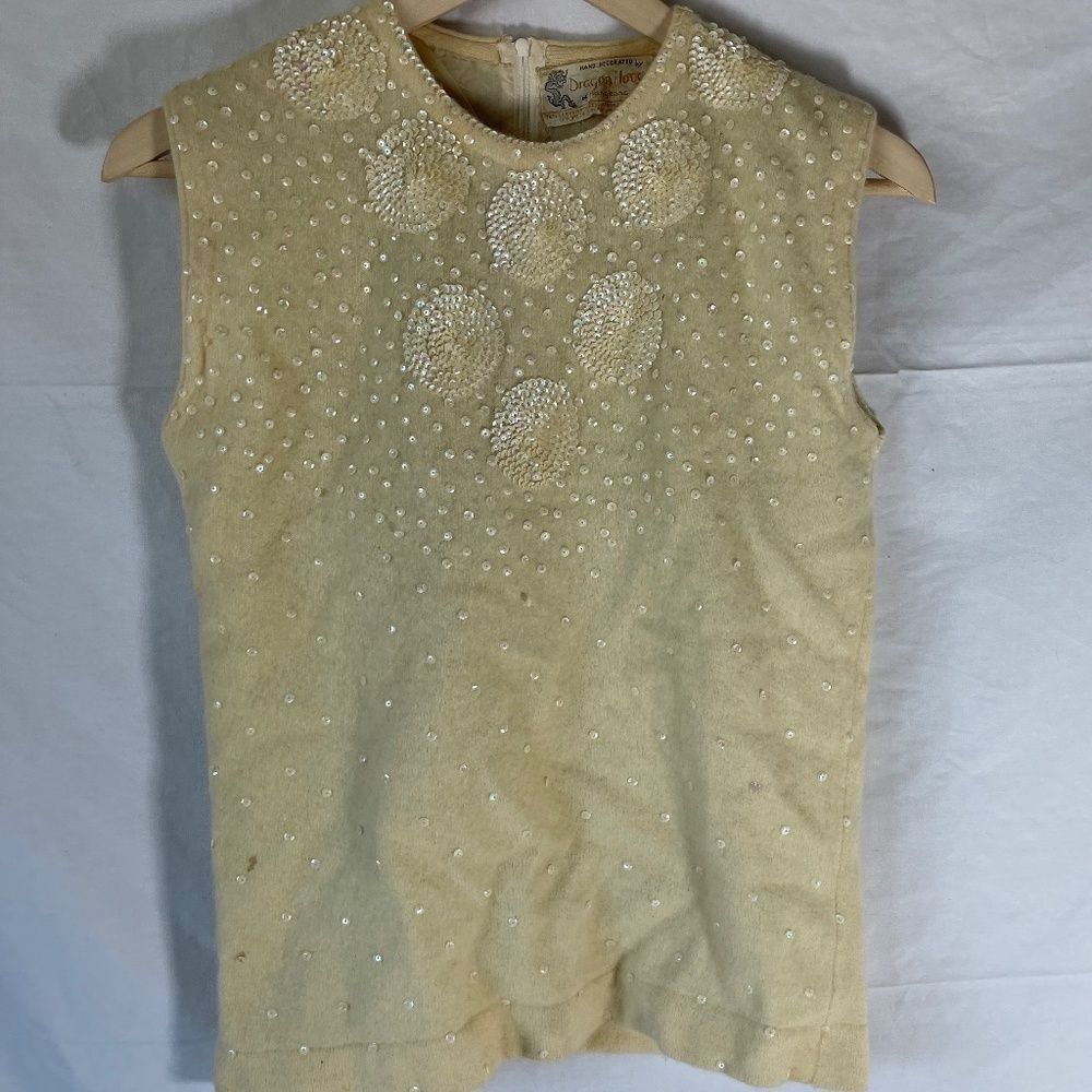 Dragon House Hong Kong VTG Pale Yellow Sequined‎ Lambswool/Angora Sweater Sz S